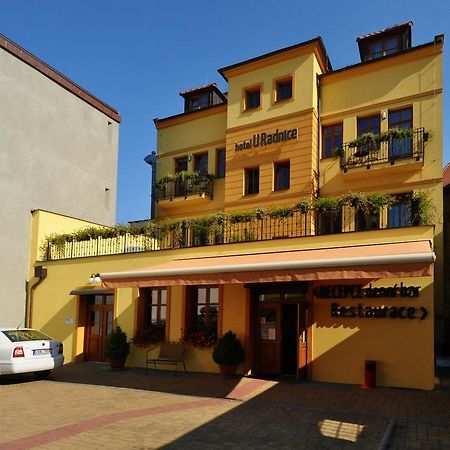 Hotel U Radnice โลว์นี ภายนอก รูปภาพ